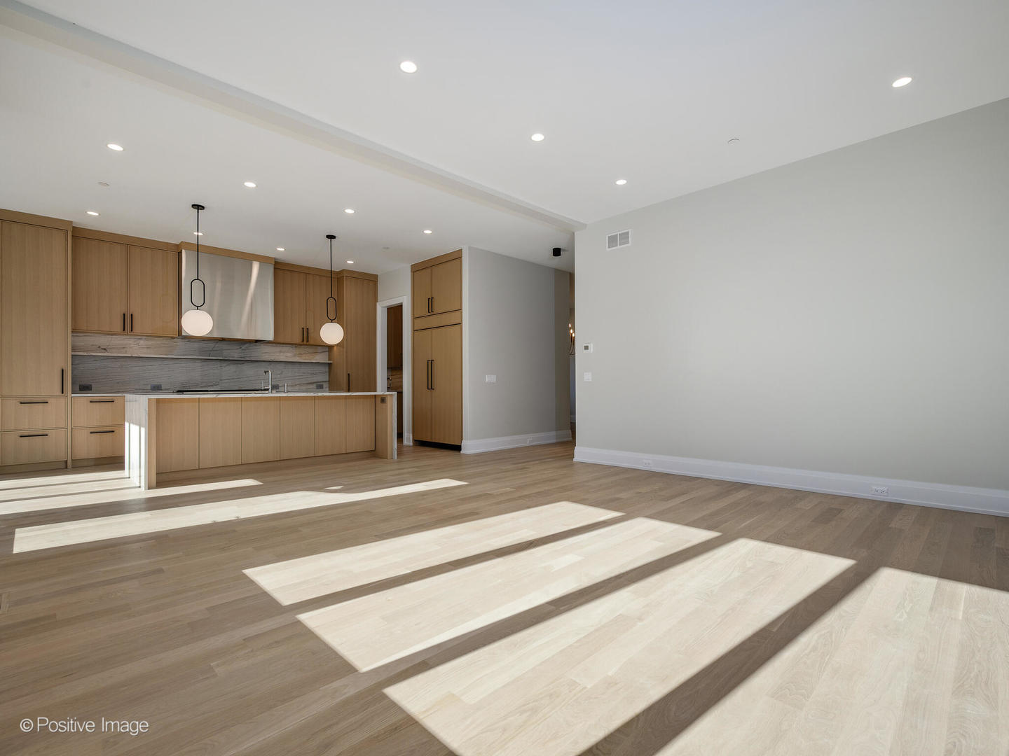 Wilmette, Illinois, 60091, United States, 5 Bedrooms Bedrooms, ,6 BathroomsBathrooms,Residential,For Sale,1987581