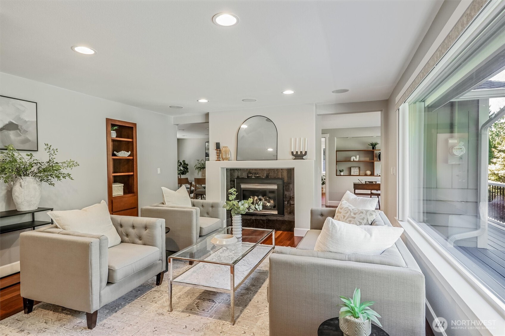 Sammamish, Washington, 98074, United States, 4 Bedrooms Bedrooms, ,1 BathroomBathrooms,Residential,For Sale,1914208