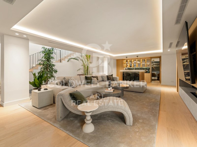 Marbella, Andalusia, ES, 6 Bedrooms Bedrooms, ,6 BathroomsBathrooms,Residential,For Sale,1838055