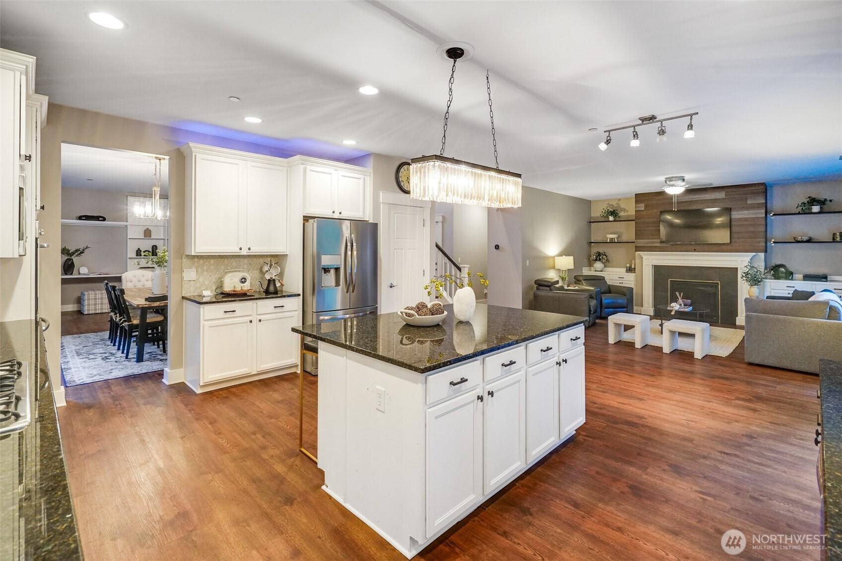 RENTON, Washington, 98058, United States, 4 Bedrooms Bedrooms, ,3 BathroomsBathrooms,Residential,For Sale,1933643