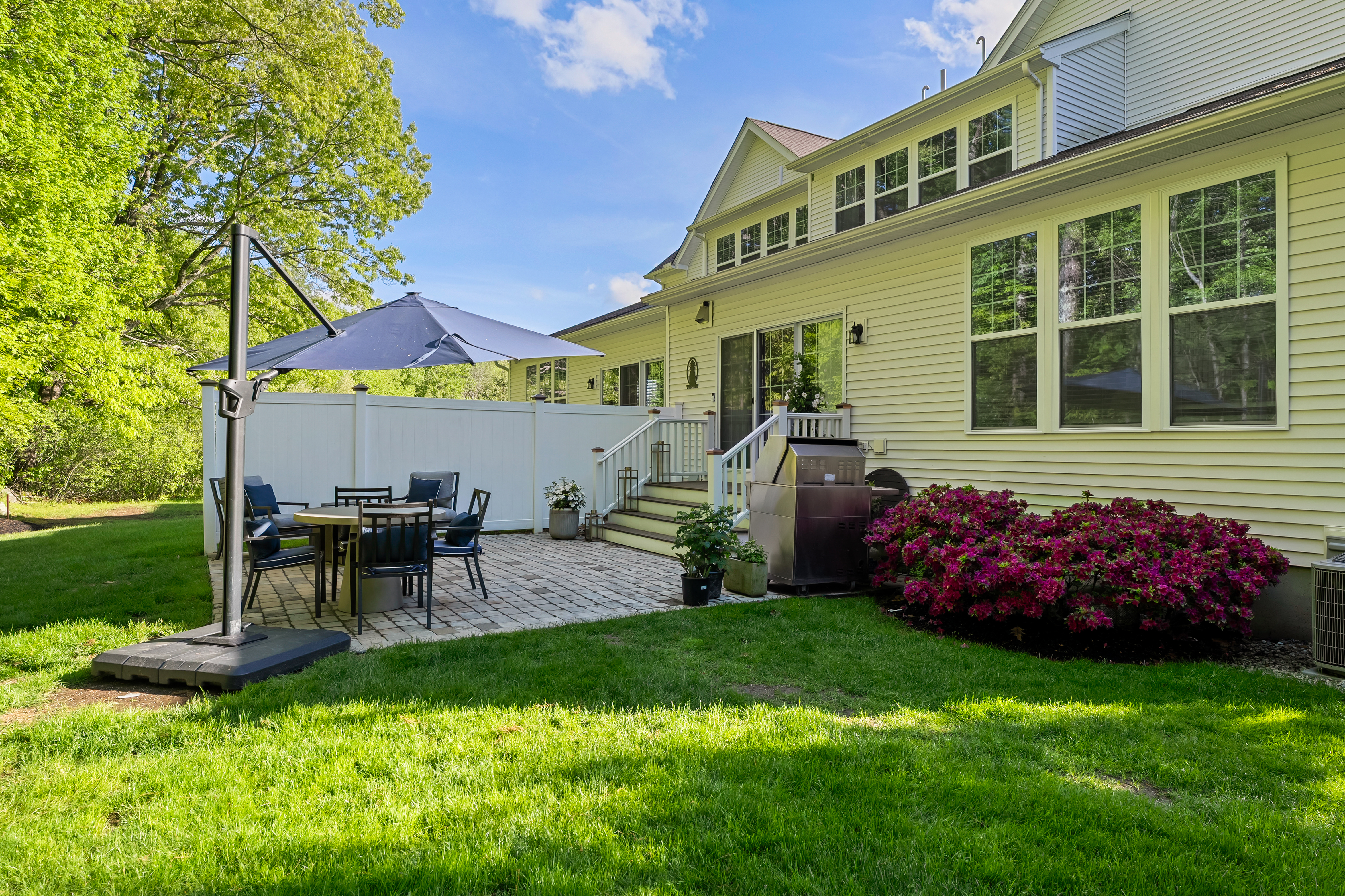  2 Hummingbird Way, Unit 1, Methuen, MA, 01844 - 物件實景