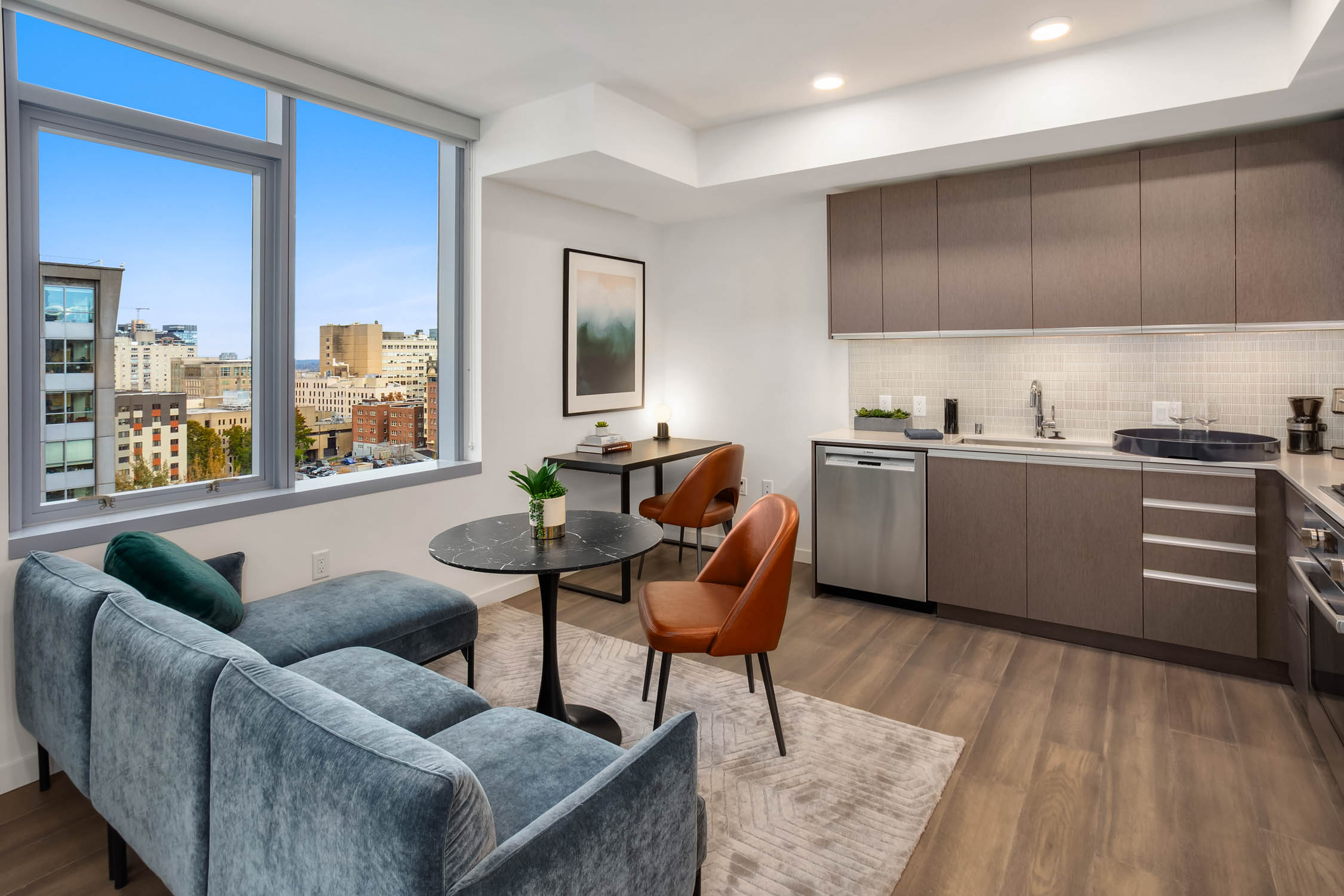 800 Columbia Street Unit #712, Seattle, WA 98104 