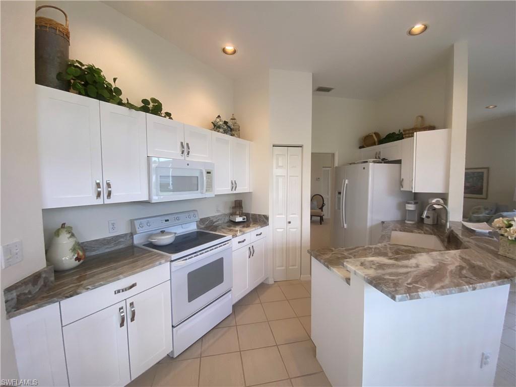 Bonita Springs, Florida, 34135, United States, 2 Bedrooms Bedrooms, ,2 BathroomsBathrooms,Residential,For Sale,1754795