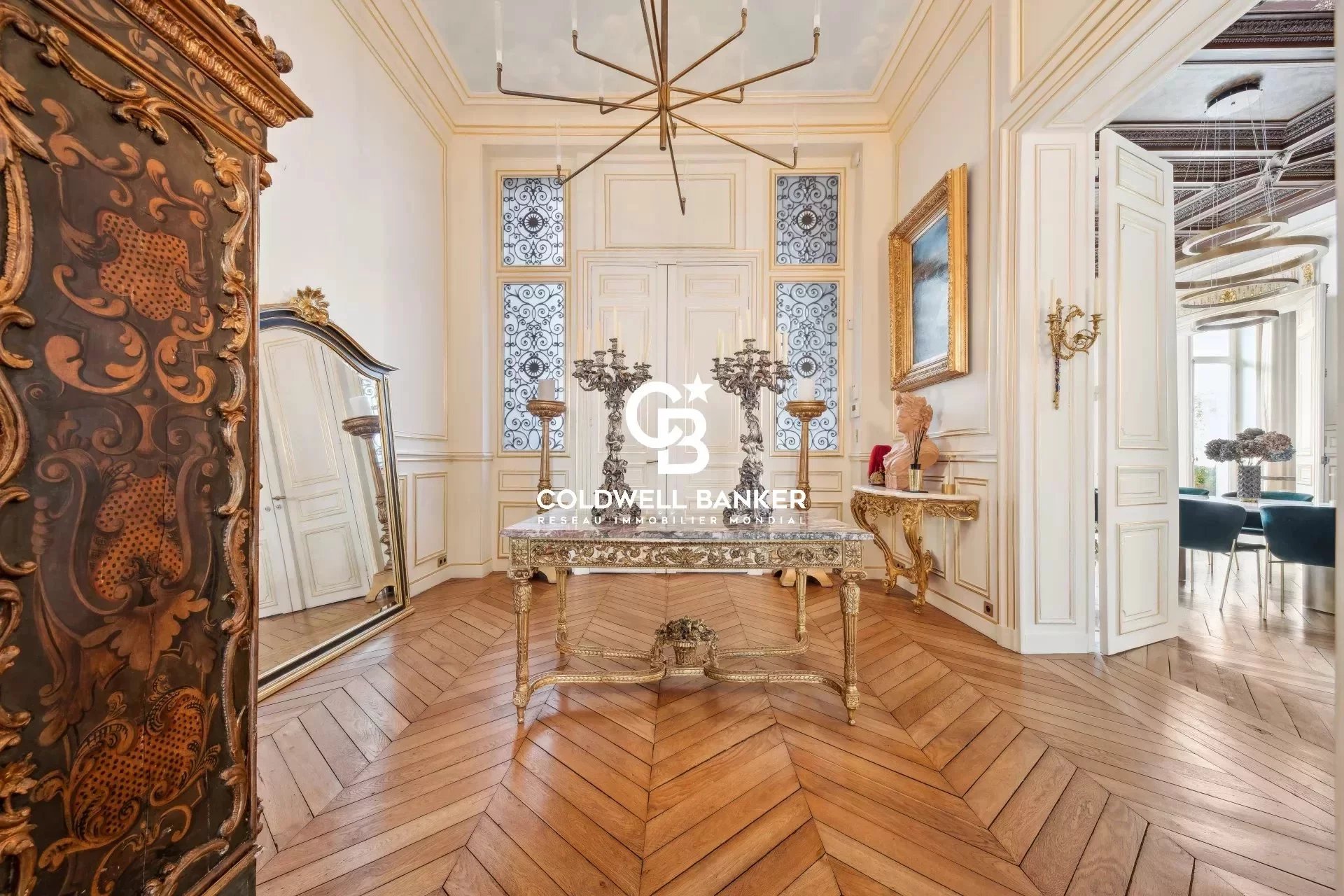 Paris 7th, Île-de-France, 75007, FR, 2 Bedrooms Bedrooms, ,1 BathroomBathrooms,Residential,For Sale,1451136
