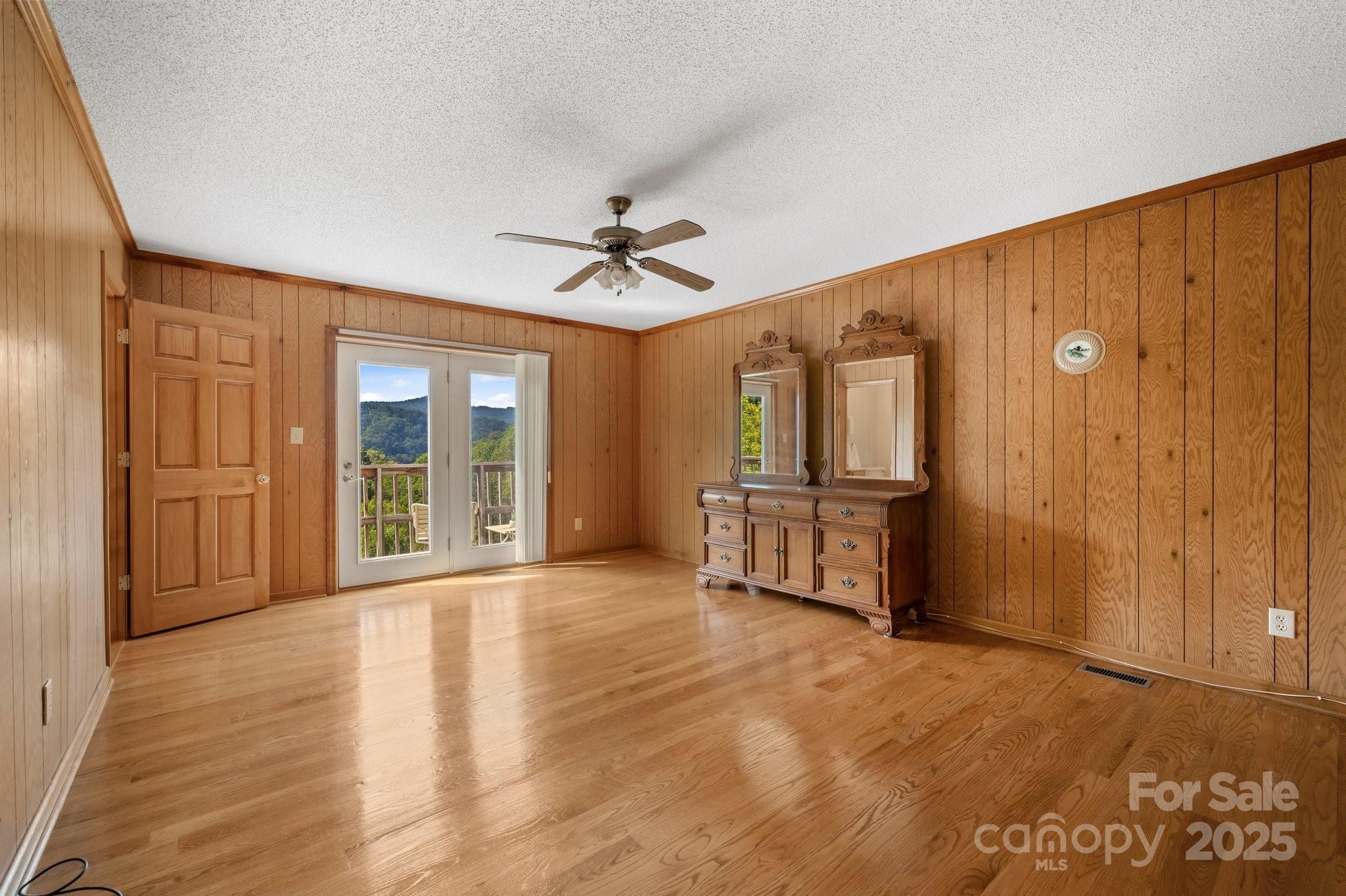 505 Old Home Place Drive, Marshall, North Carolina, 28753, United States, 5 Bedrooms Bedrooms, ,4 BathroomsBathrooms,Residential,For Sale,505 Old Home Place Drive,1679796