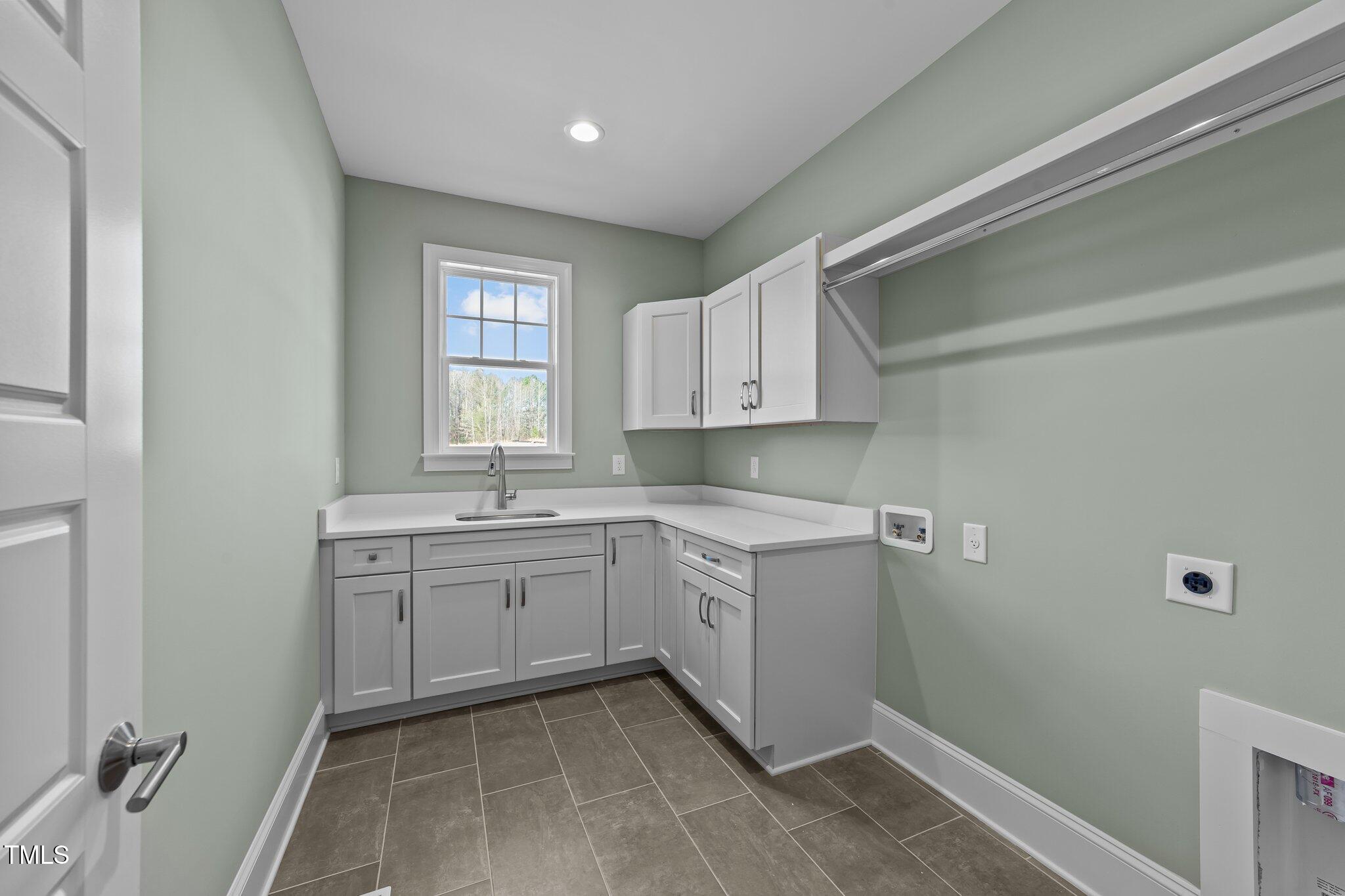 25 Firefly Lane, Youngsville, North Carolina, 27596, United States, 4 Bedrooms Bedrooms, ,4 BathroomsBathrooms,Residential,For Sale,25 Firefly Lane,1644568