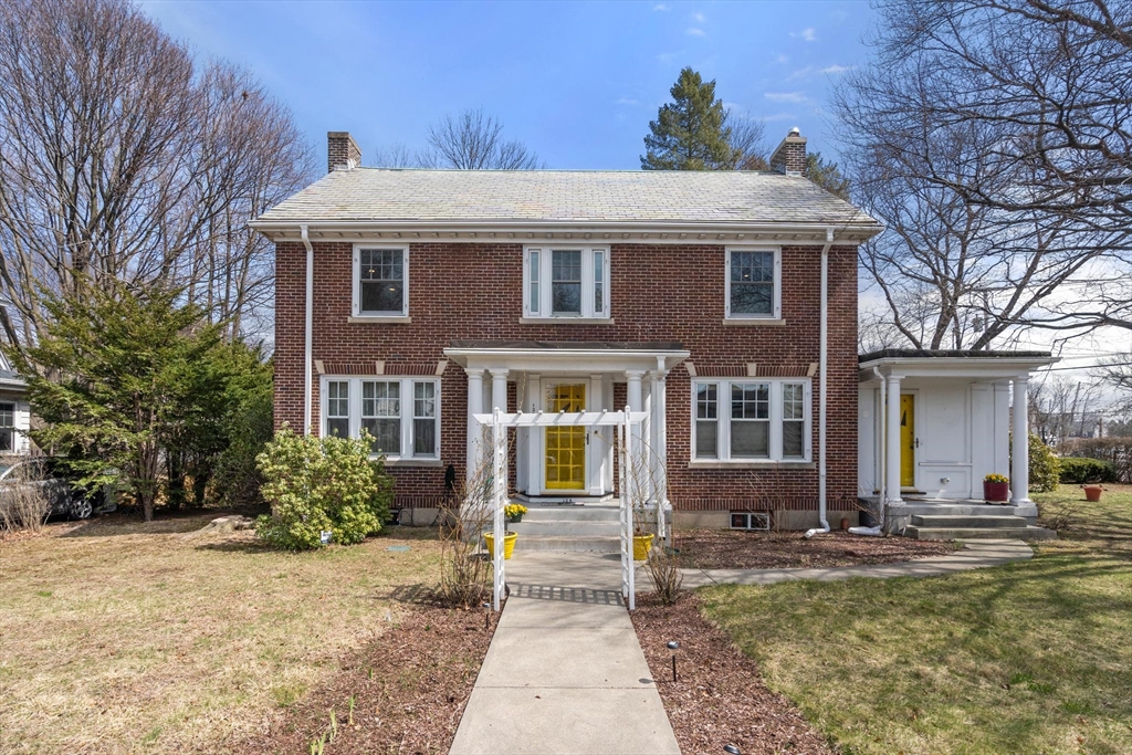 Milton, Massachusetts, 02186, United States, 3 Bedrooms Bedrooms, ,3 BathroomsBathrooms,Residential,For Sale,1941050