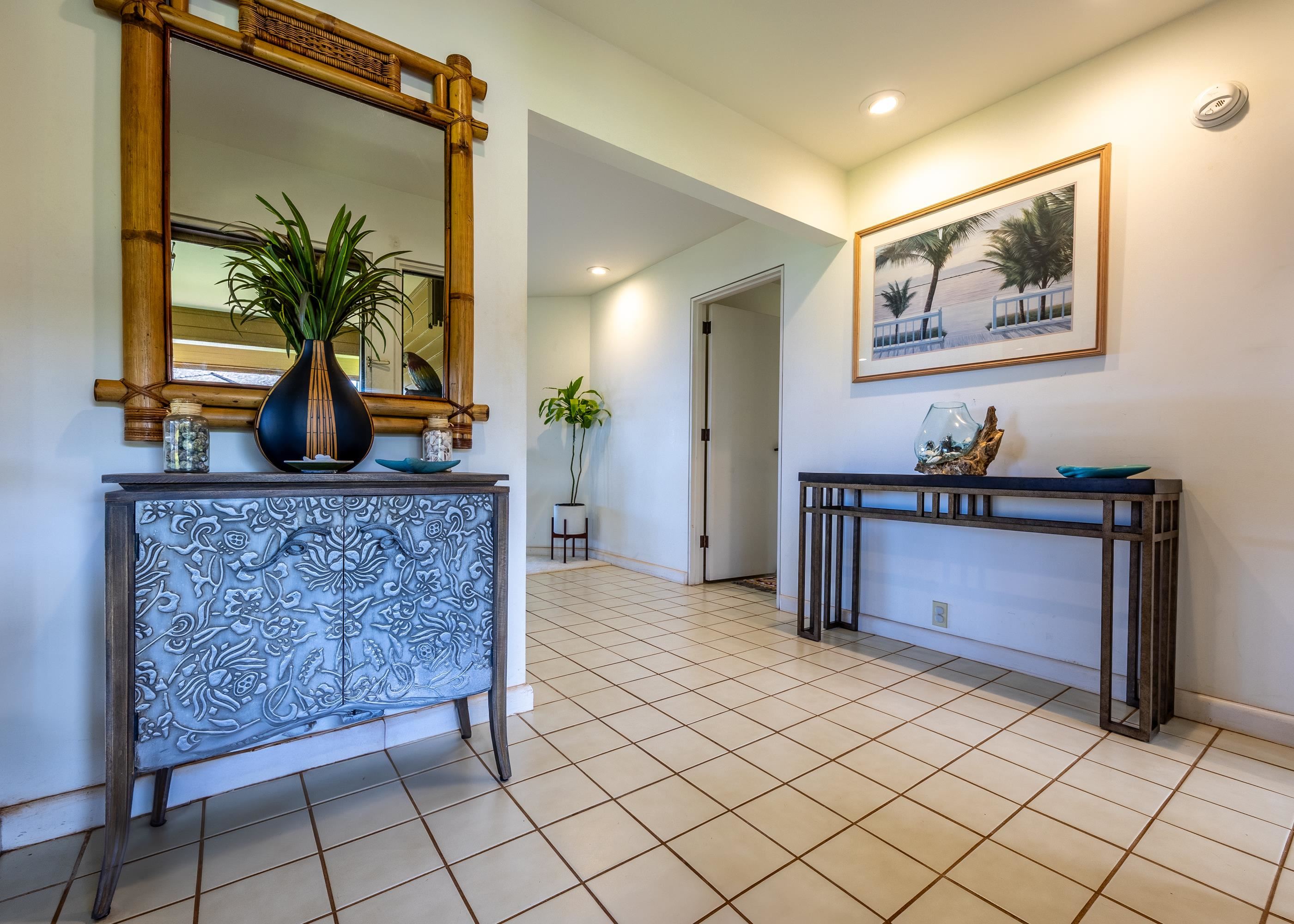 Lahaina, Hawaii, 96761, United States, 2 Bedrooms Bedrooms, ,2 BathroomsBathrooms,Residential,For Sale,1908273