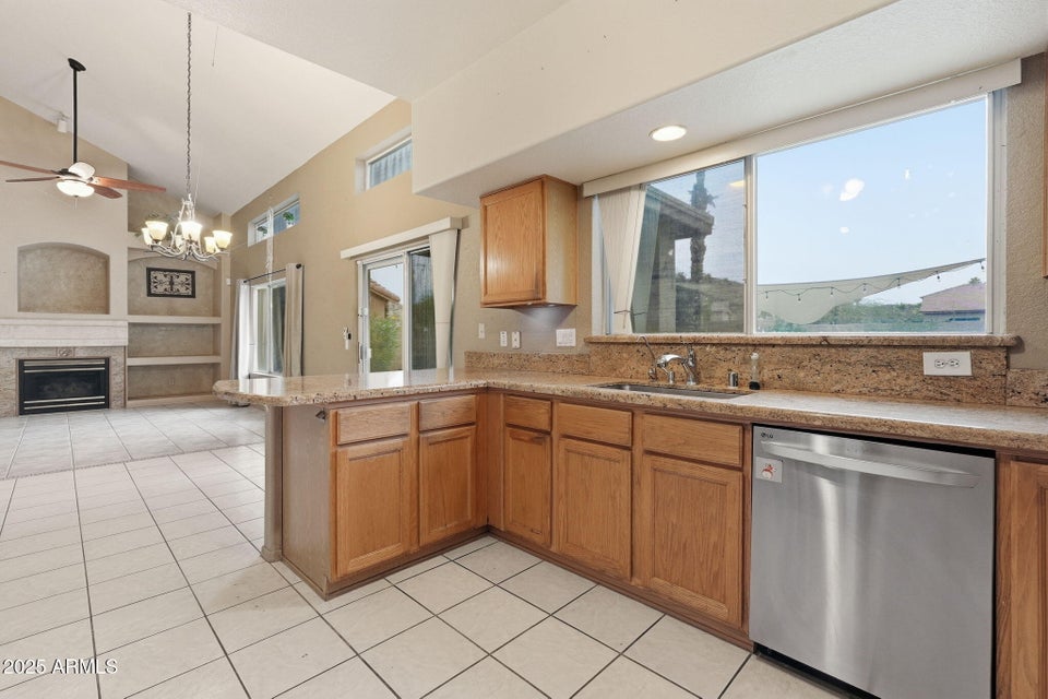 Phoenix, Arizona, 85048, United States, 4 Bedrooms Bedrooms, ,3 BathroomsBathrooms,Residential,For Sale,2009259