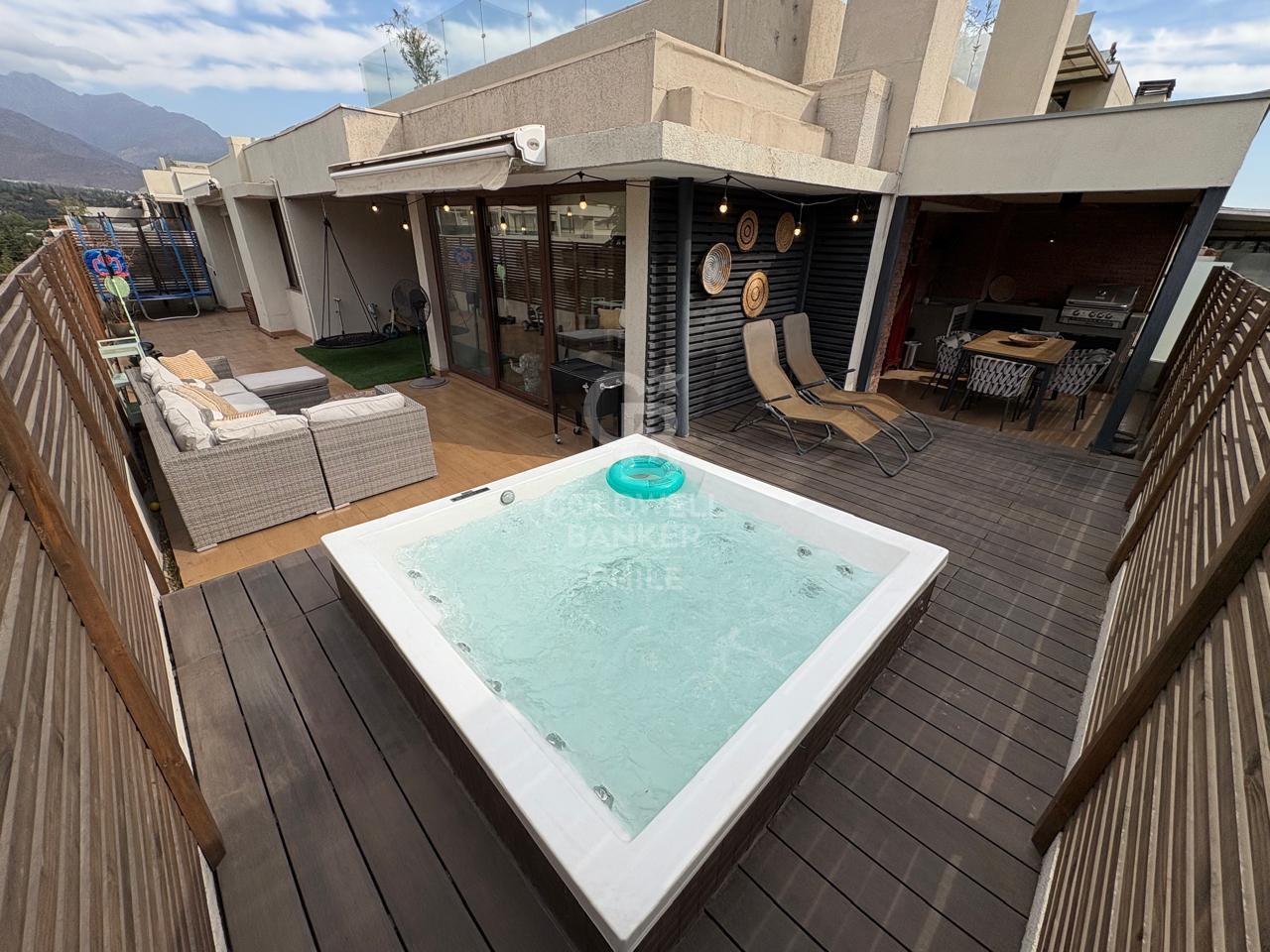 Vitacura, Chile, 3 Bedrooms Bedrooms, ,3 BathroomsBathrooms,Residential,For Sale,1784009