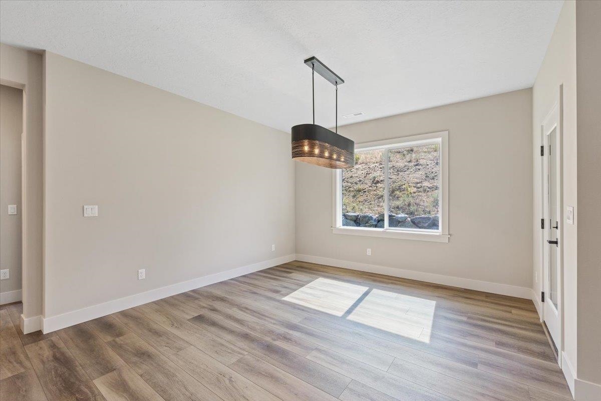 Spokane, Washington, 99223, United States, 3 Bedrooms Bedrooms, ,2 BathroomsBathrooms,Residential,For Sale,1805551