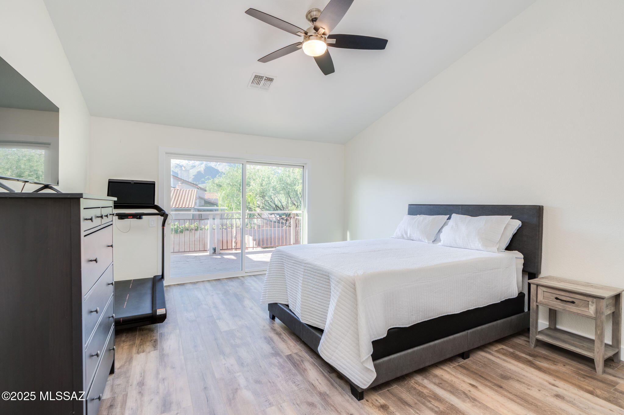 Tucson, Arizona, 85750, United States, 3 Bedrooms Bedrooms, ,3 BathroomsBathrooms,Residential,For Sale,1907782