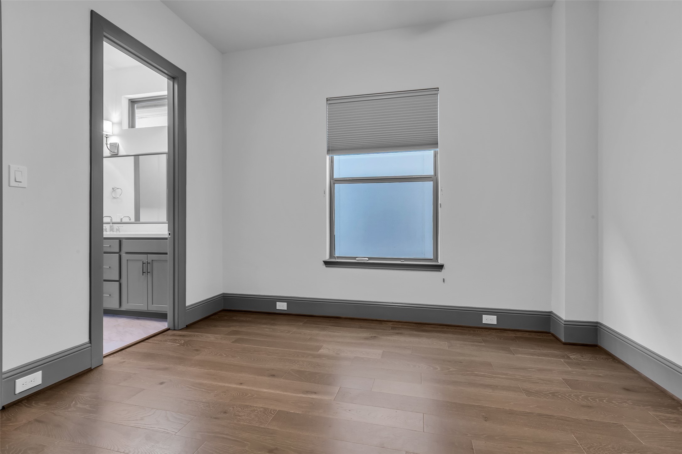 Houston, Texas, 77008, United States, 4 Bedrooms Bedrooms, ,4 BathroomsBathrooms,Residential,For Sale,1989556