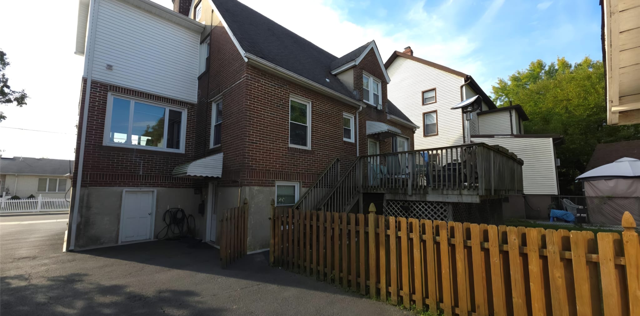 Little Ferry, New Jersey, 07643, United States, 5 Bedrooms Bedrooms, ,4 BathroomsBathrooms,Residential,For Sale,1978950