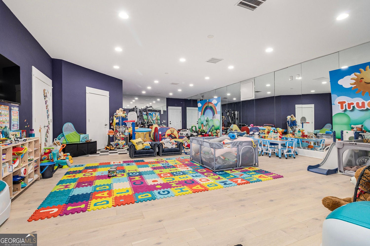 Alpharetta, Georgia, 30022, United States, 7 Bedrooms Bedrooms, ,11 BathroomsBathrooms,Residential,For Sale,1972068