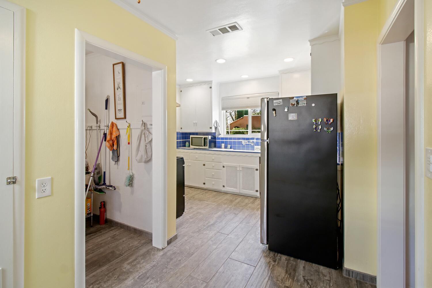 Sacramento, California, 95816, United States, ,Residential,For Sale,1862209