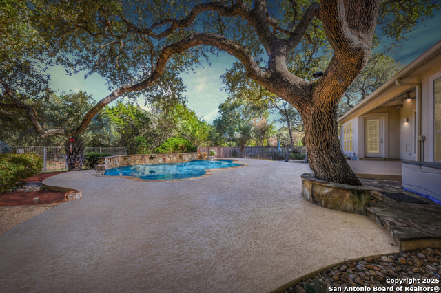 Helotes, Texas, 78023, United States, 4 Bedrooms Bedrooms, ,3 BathroomsBathrooms,Residential,For Sale,1994710