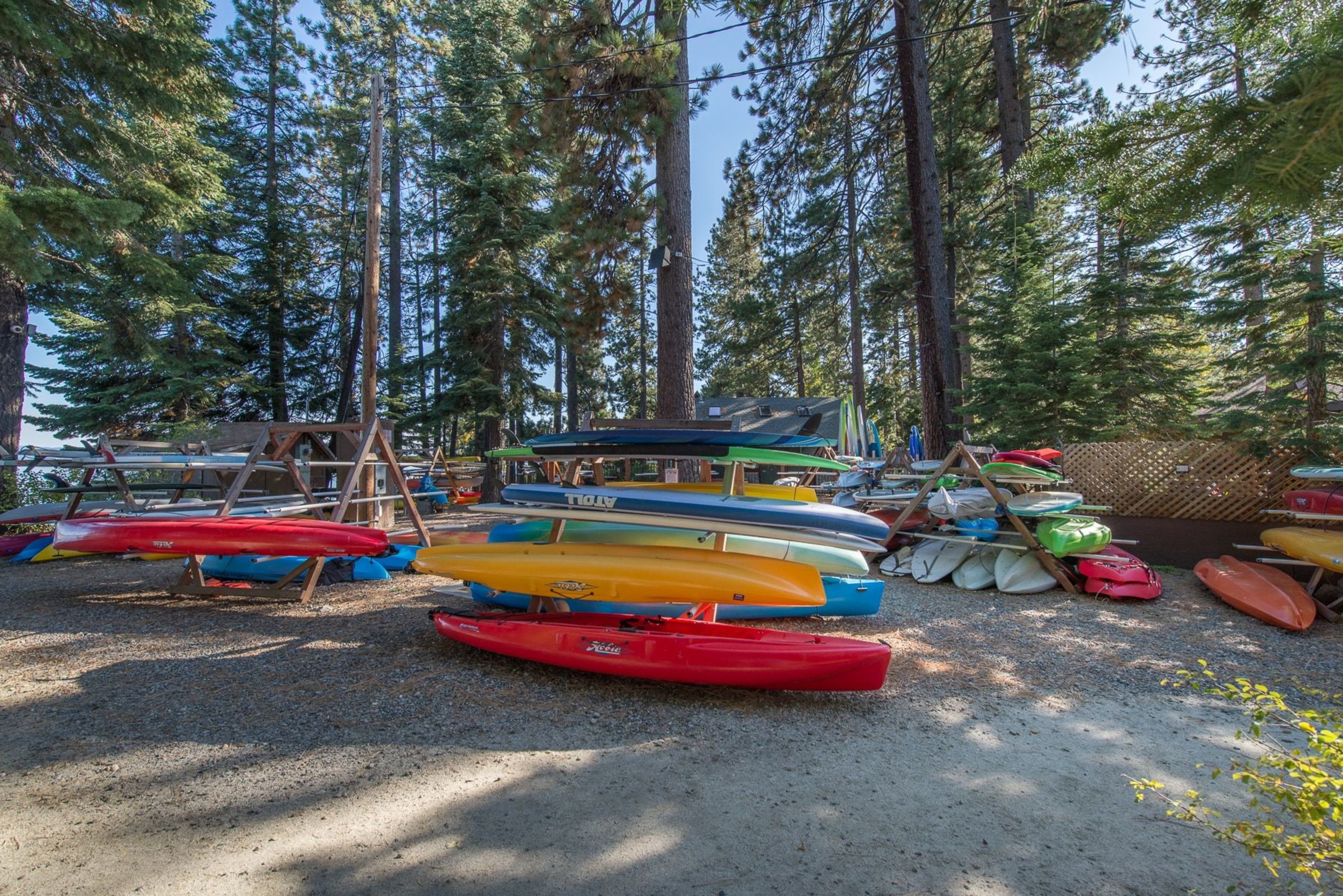  Lake Tahoe Views with Private Pier & Buoy Access - 物件實景