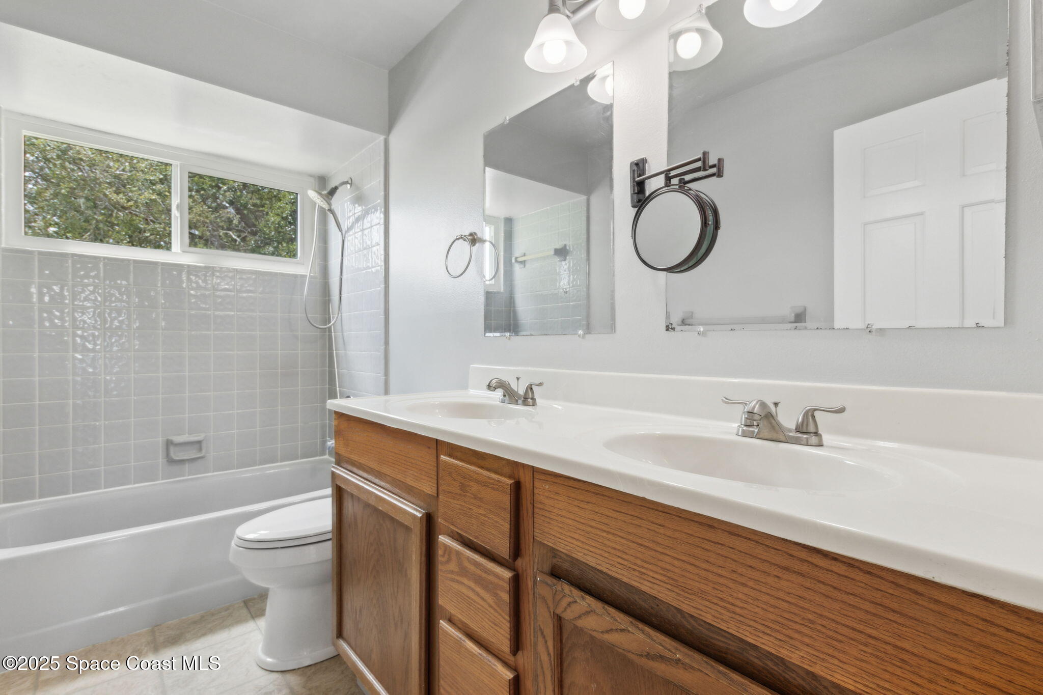 Titusville, Florida, 32780, United States, 4 Bedrooms Bedrooms, ,3 BathroomsBathrooms,Residential,For Sale,1920074