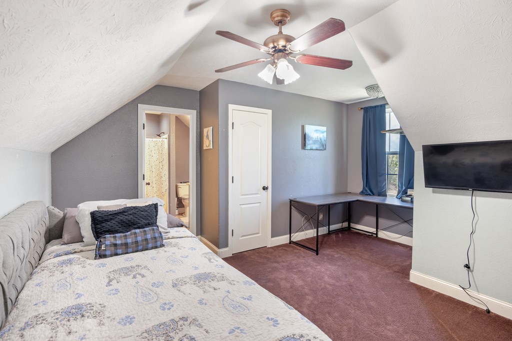 Junction City, Georgia, 31812, United States, 6 Bedrooms Bedrooms, ,5 BathroomsBathrooms,Residential,For Sale,1939165