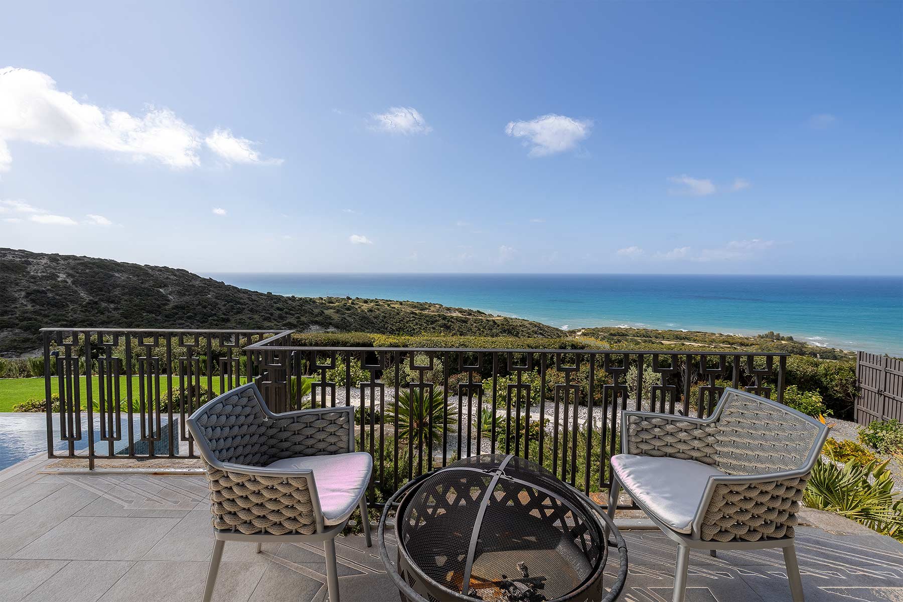  Four Bedroom Golf Resort Villa with Sea Views in Aphrodite Hills Pafos - 物件實景
