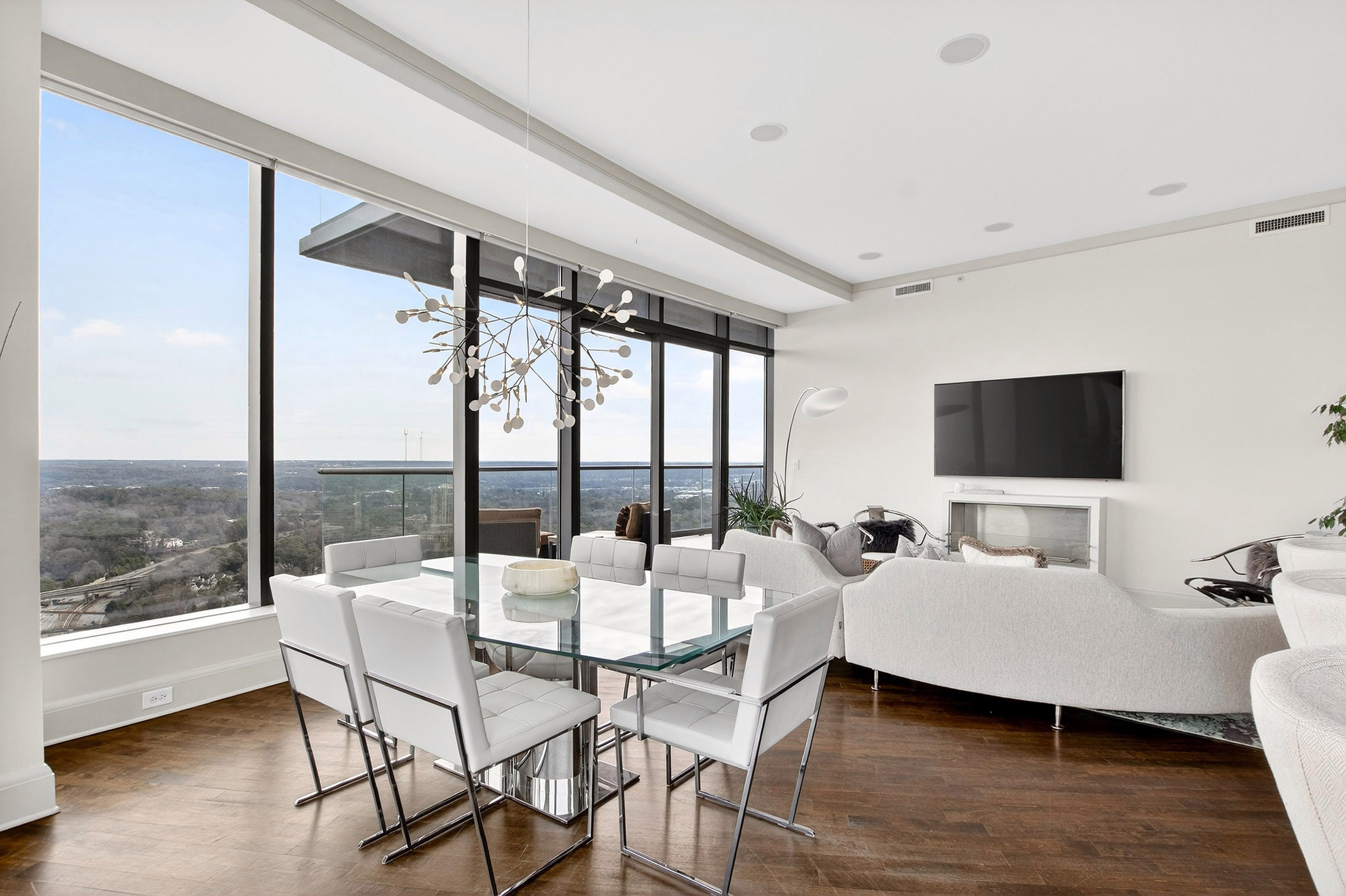  Stunning Luxury Condo, Perched on the 29th Floor - 物件實景