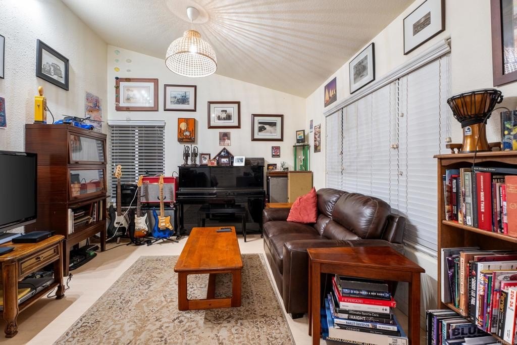 24610 Pappas Rd, Ramona, California, 92065, United States, 3 Bedrooms Bedrooms, ,3 BathroomsBathrooms,Residential,For Sale,24610 Pappas Rd,1653072