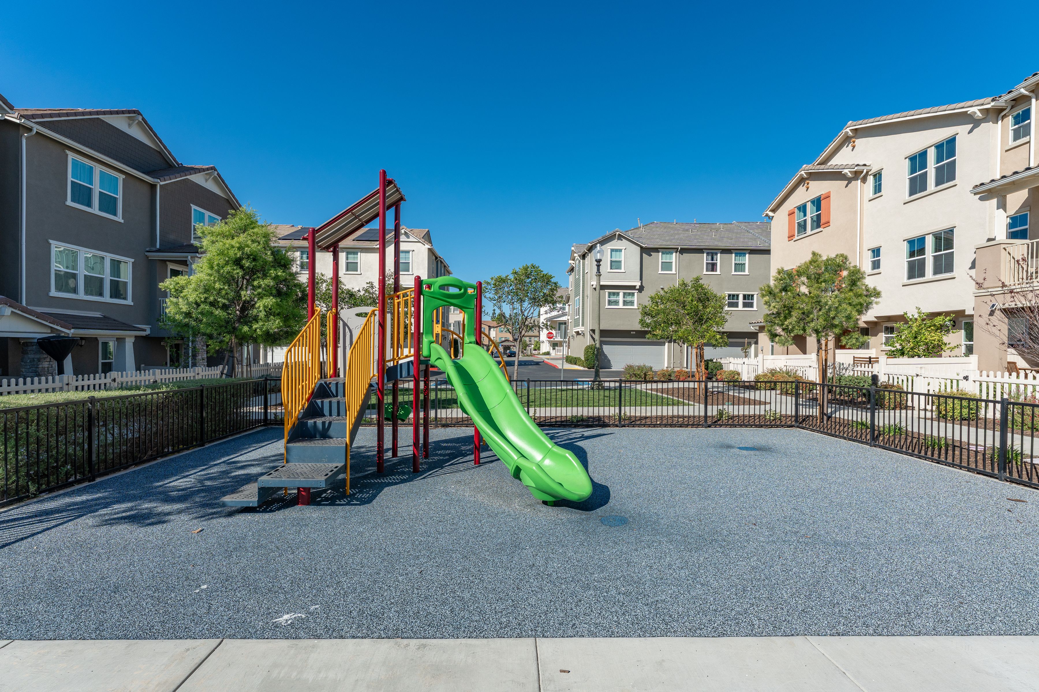  512 Mulberry Lane, Fillmore - 物件實景