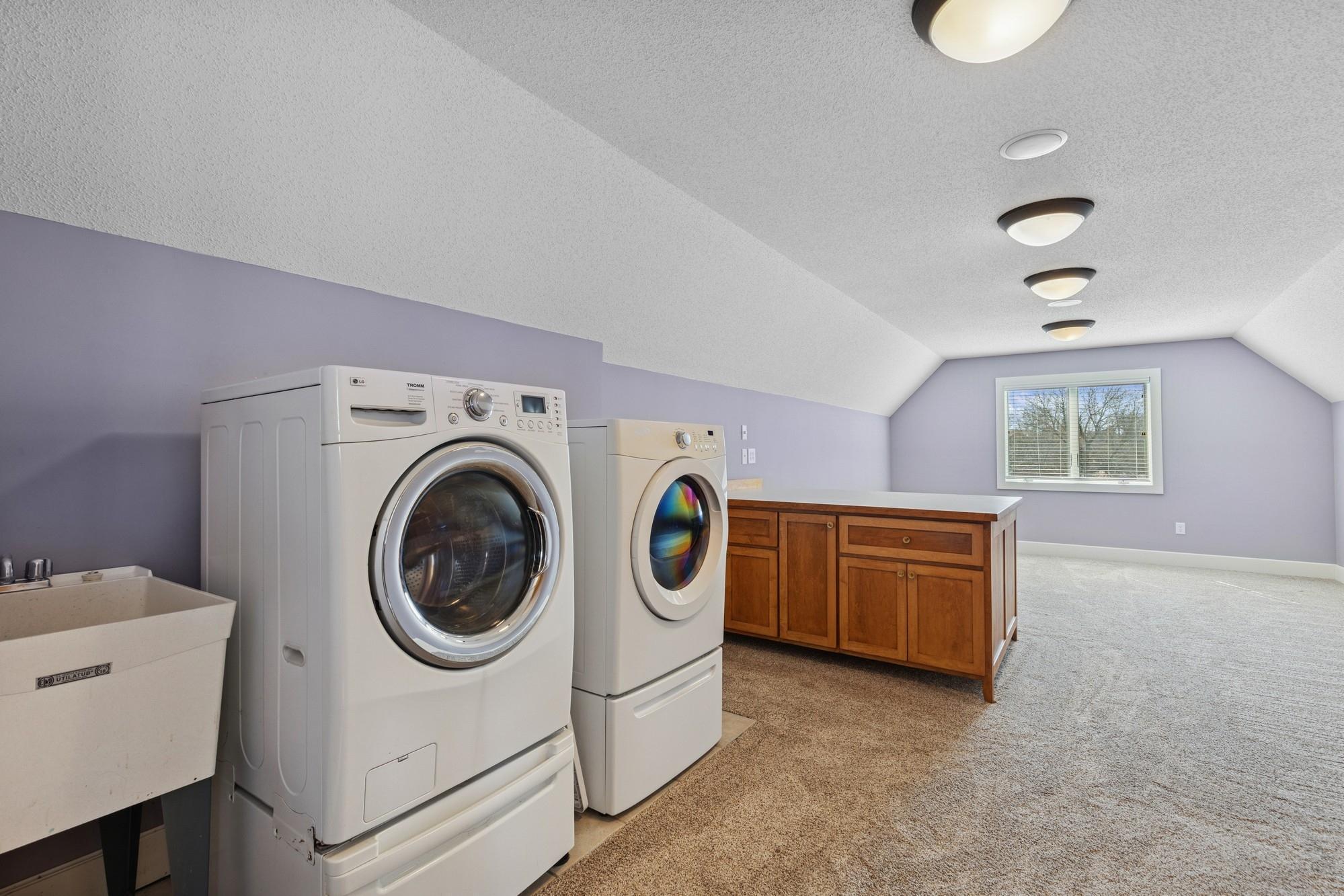 Glencoe, Minnesota, 55336, United States, 4 Bedrooms Bedrooms, ,3 BathroomsBathrooms,Residential,For Sale,1787195