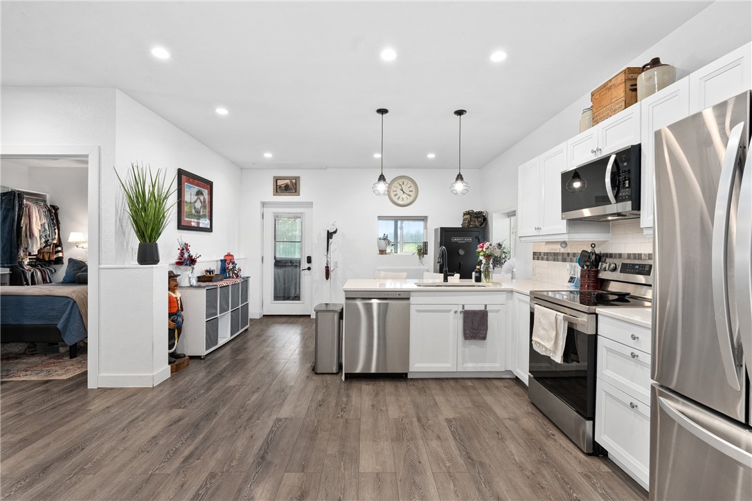 Cadott, Wisconsin, 54727, United States, 4 Bedrooms Bedrooms, ,3 BathroomsBathrooms,Residential,For Sale,1990945