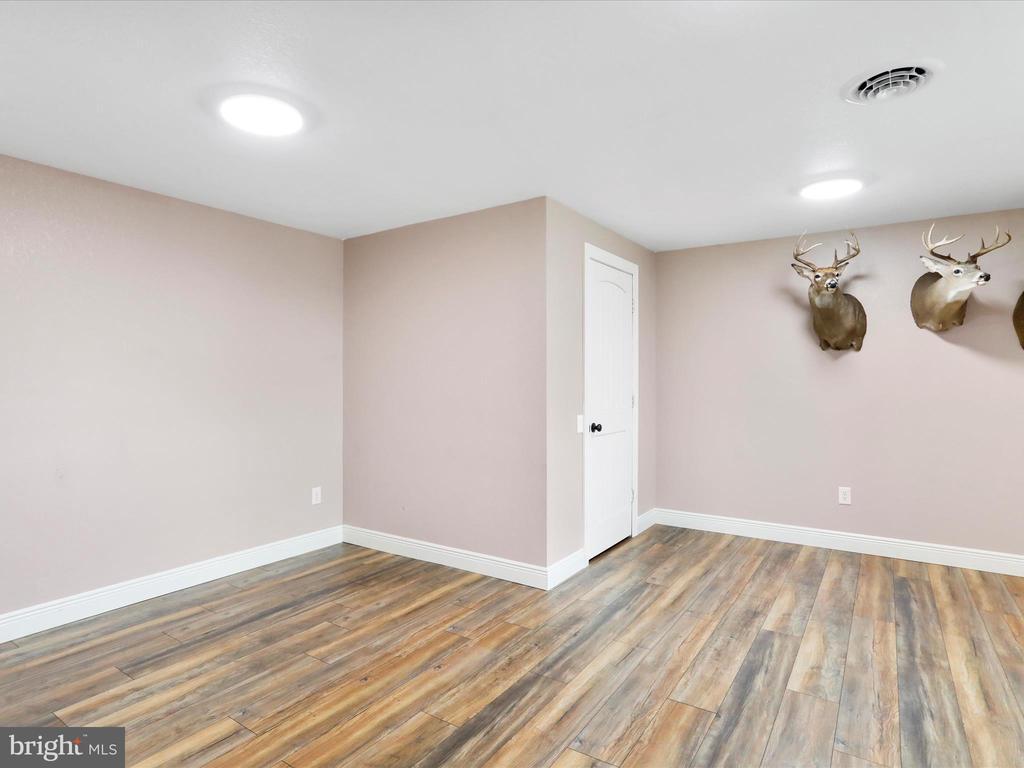 ELK GARDEN, West Virginia, 26717, United States, 5 Bedrooms Bedrooms, ,3 BathroomsBathrooms,Residential,For Sale,1908843