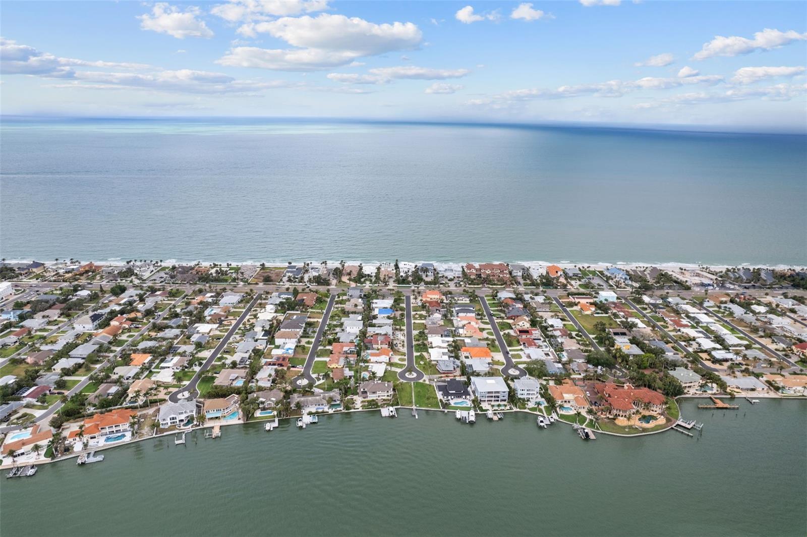 Belleair Beach, Florida, 33786, United States, 2 Bedrooms Bedrooms, ,3 BathroomsBathrooms,Residential,For Sale,1930799