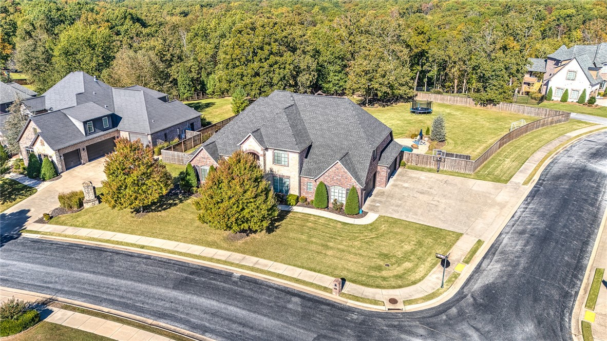 Centerton, Arkansas, 72719, United States, 5 Bedrooms Bedrooms, ,5 BathroomsBathrooms,Residential,For Sale,1992149