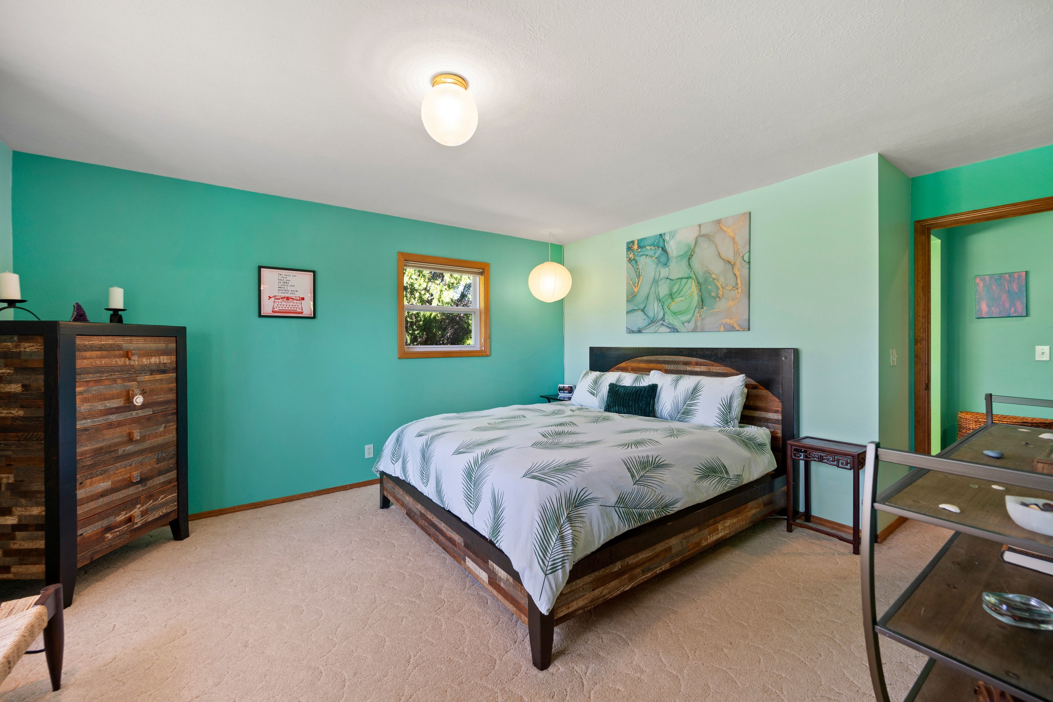  Timeless Mid-Century Design with Sunroom Living and Garden Oasis - 物件實景