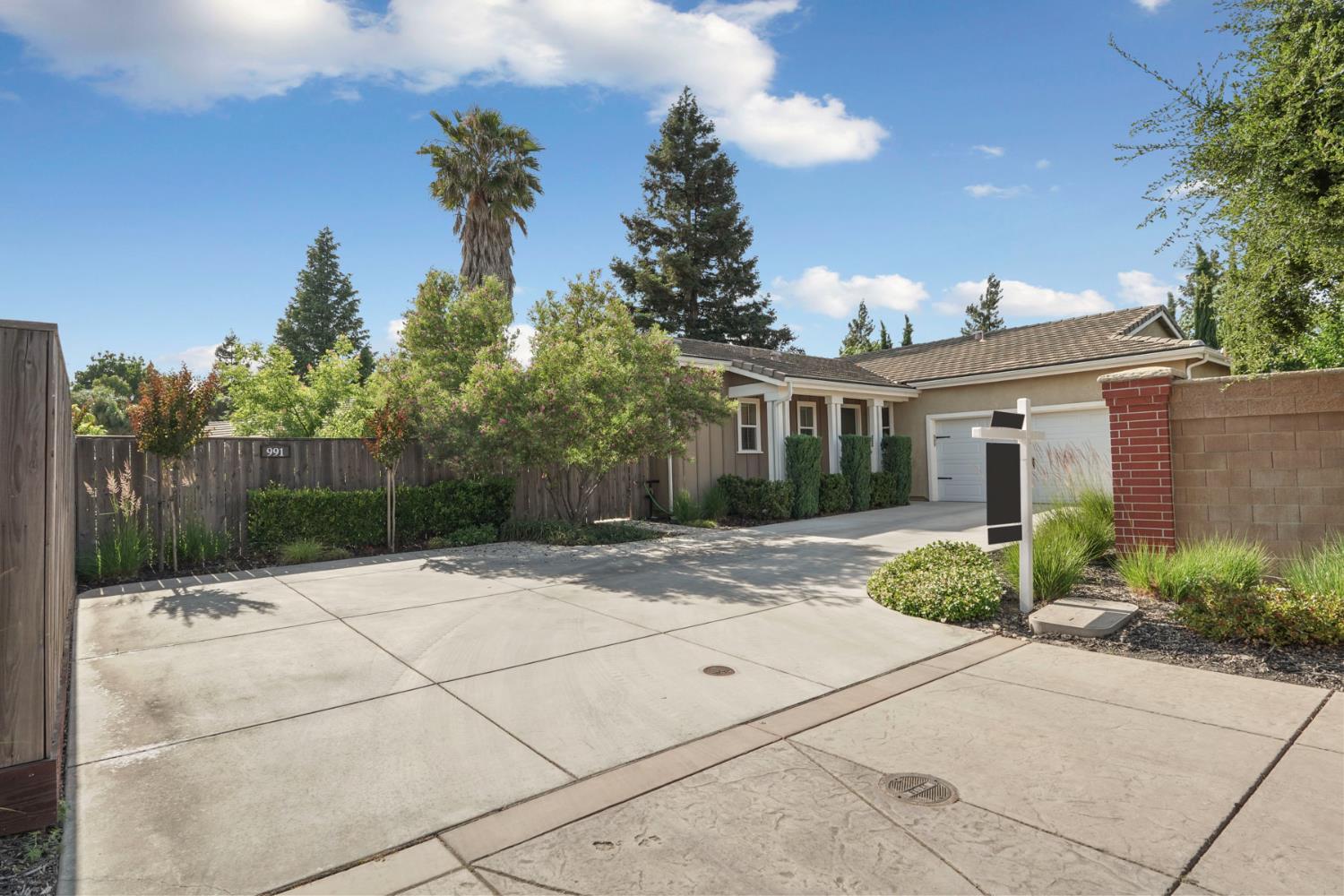 Lodi, California, 95242, United States, 2 Bedrooms Bedrooms, ,3 BathroomsBathrooms,Residential,For Sale,1848550