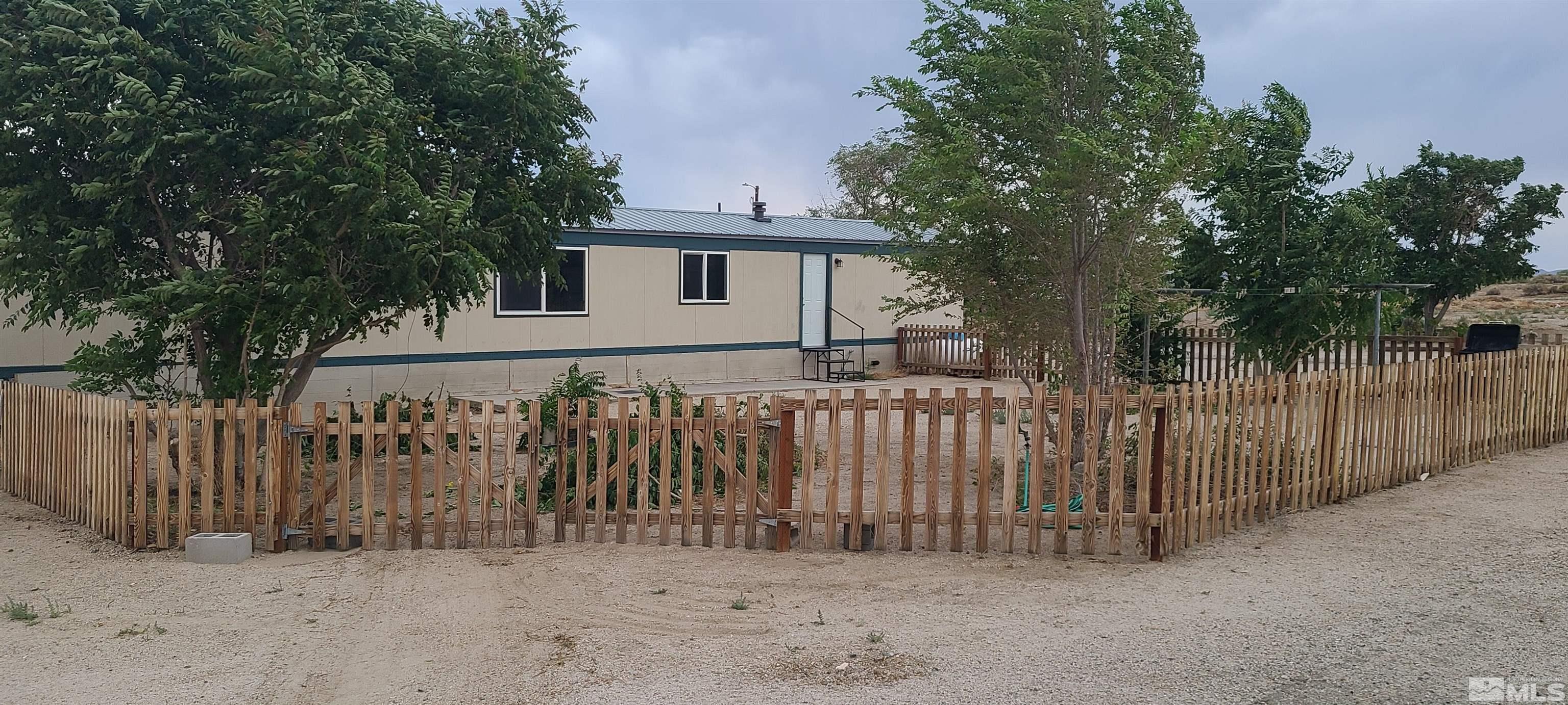 Hawthorne, Nevada, 89415, United States, ,Residential,For Sale,1784365