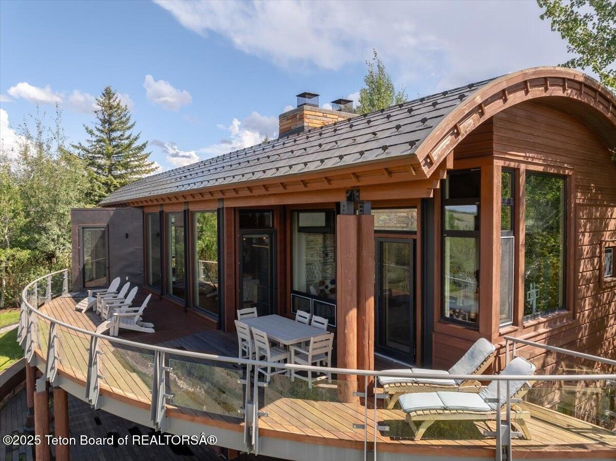 Jackson, Wyoming, 83001, United States, 4 Bedrooms Bedrooms, ,5 BathroomsBathrooms,Residential,For Sale,1851066