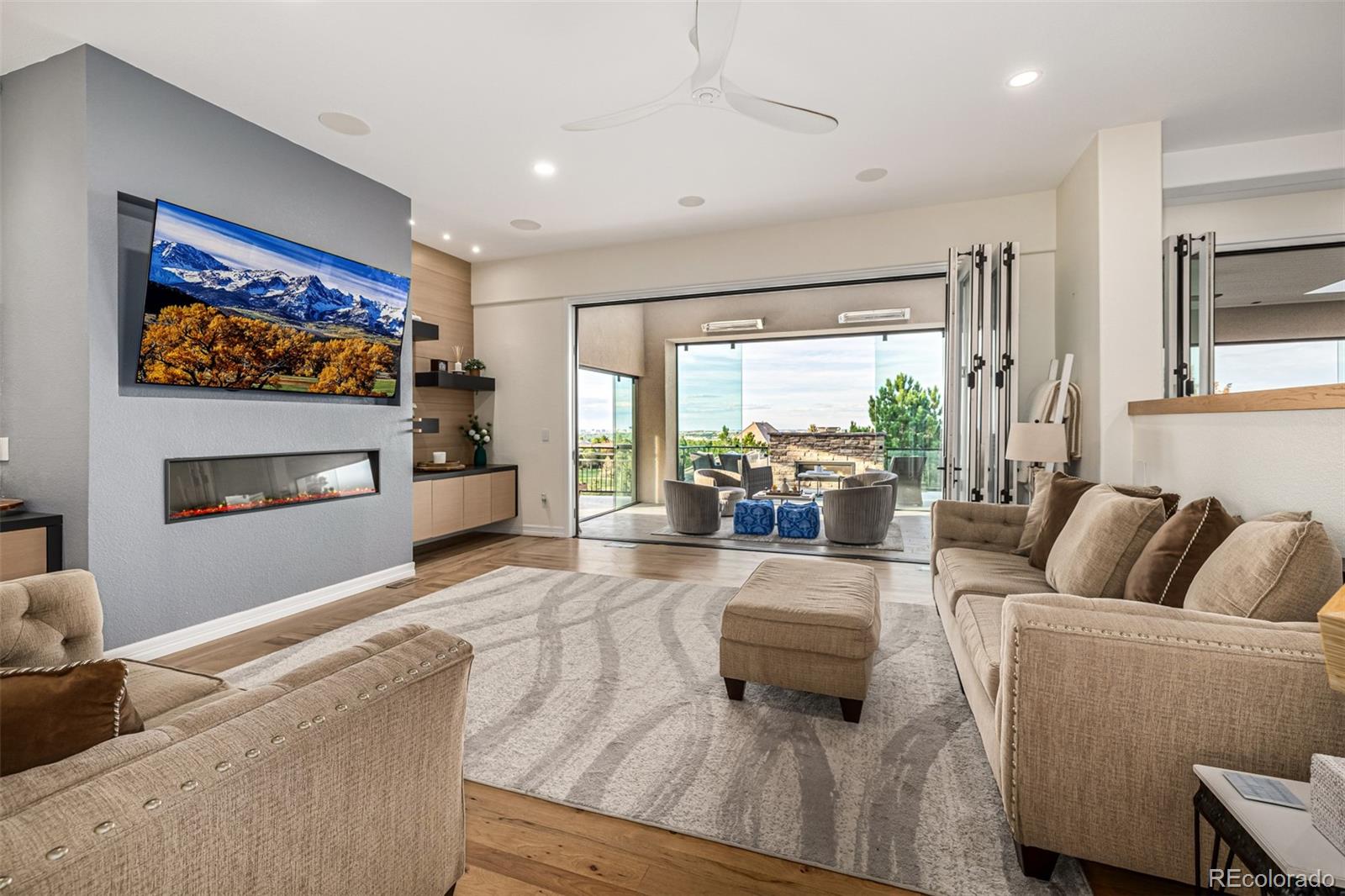 Lone Tree, Colorado, 80124, United States, 6 Bedrooms Bedrooms, ,8 BathroomsBathrooms,Residential,For Sale,1977515