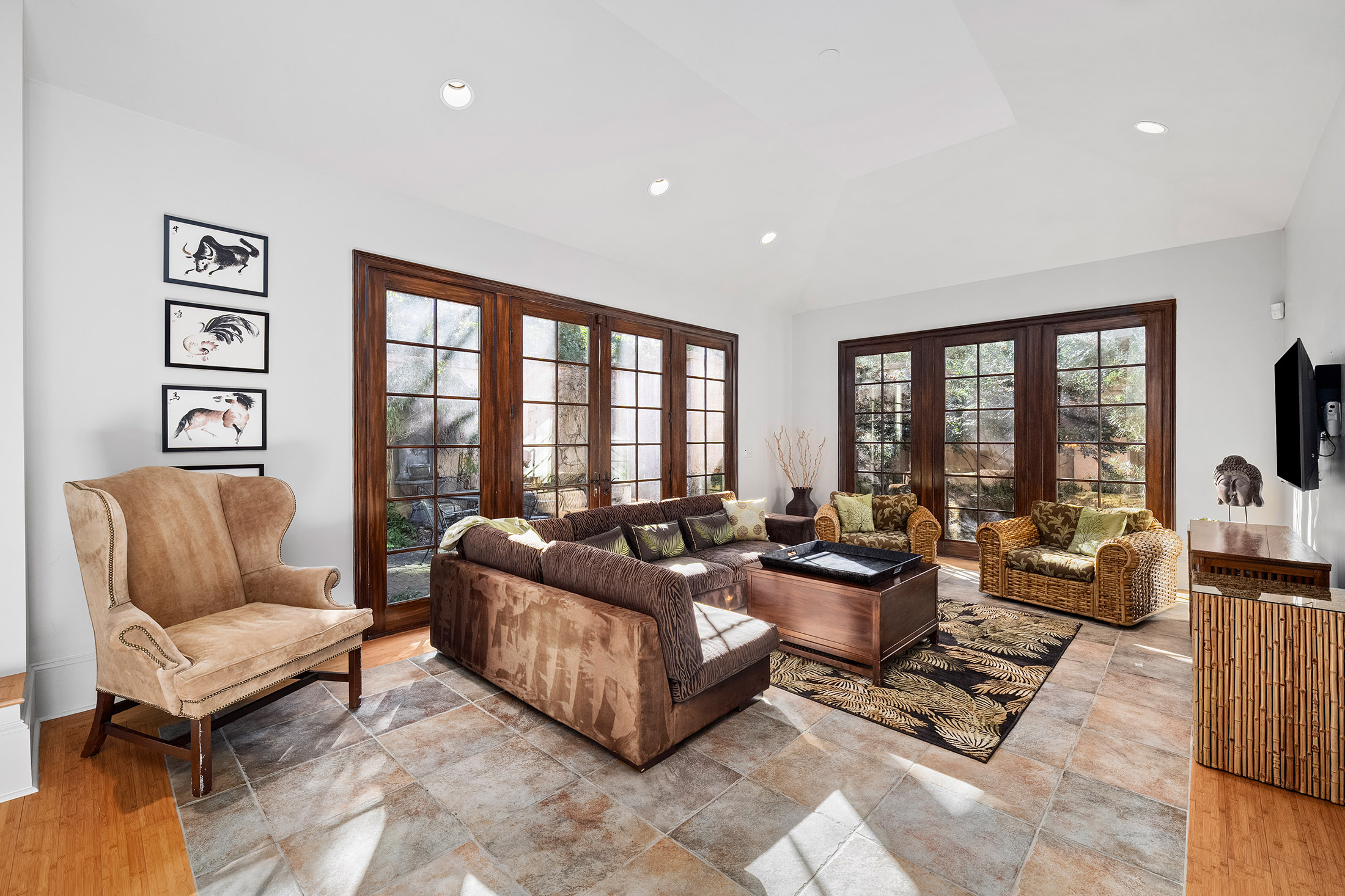  Inspired Architecture Meets Thoughtful Design at this Rare, Private, Double Lot - 物件實景