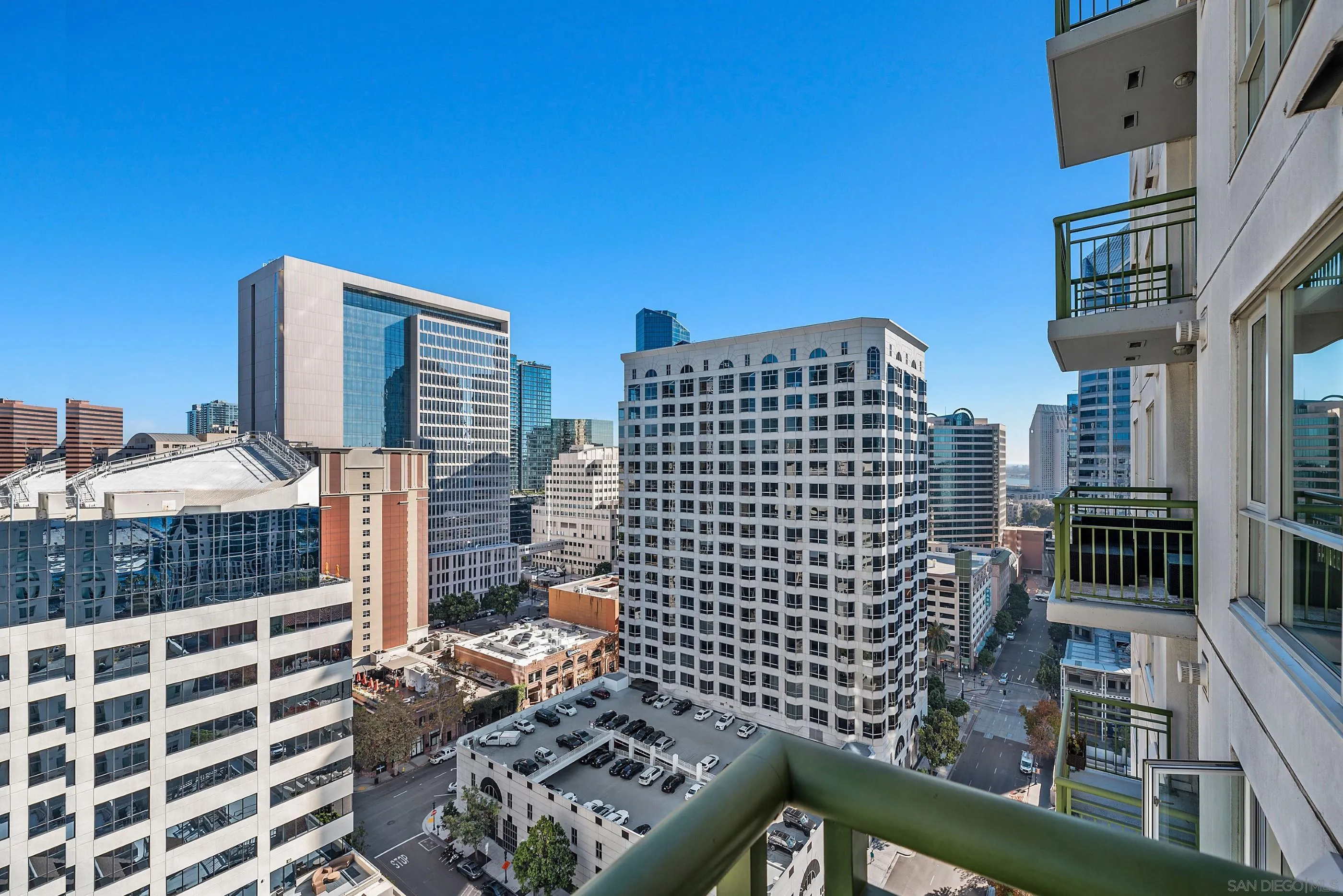 San Diego, California, 92101, United States, 1 Bedroom Bedrooms, ,1 BathroomBathrooms,Residential,For Sale,1999122