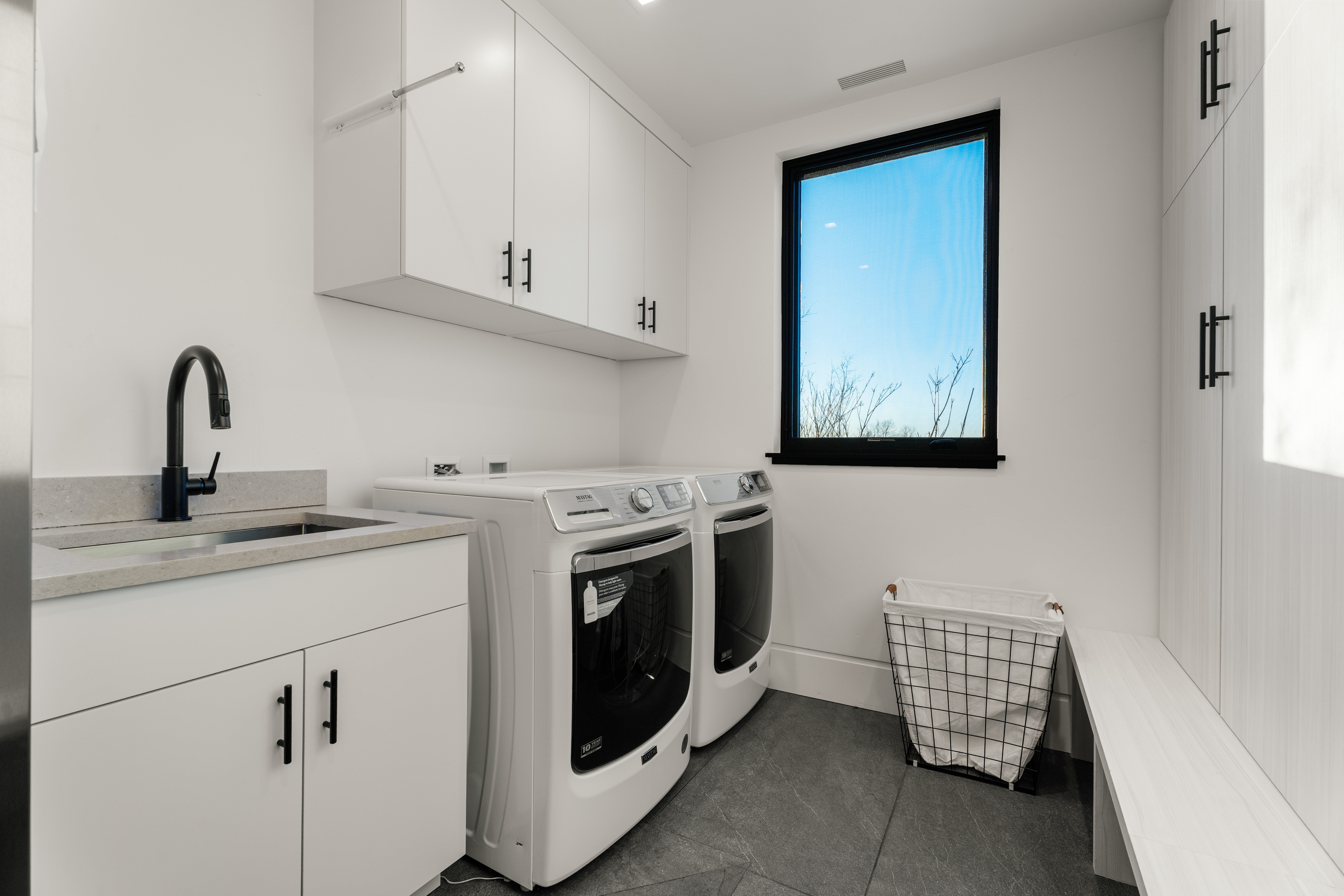  Mountain Modern Luxury Meets Effortless Cordillera Living at 145 Gore Trail - 物件實景