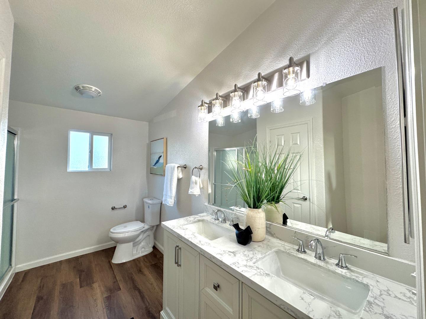 Half Moon Bay, California, 94019, United States, 2 Bedrooms Bedrooms, ,2 BathroomsBathrooms,Residential,For Sale,1997249