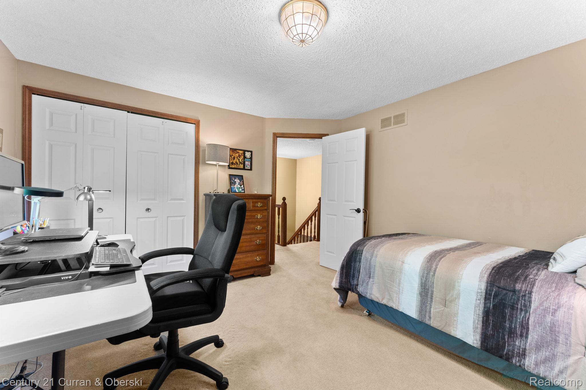 Novi, Michigan, 48375, United States, 4 Bedrooms Bedrooms, ,3 BathroomsBathrooms,Residential,For Sale,2048912