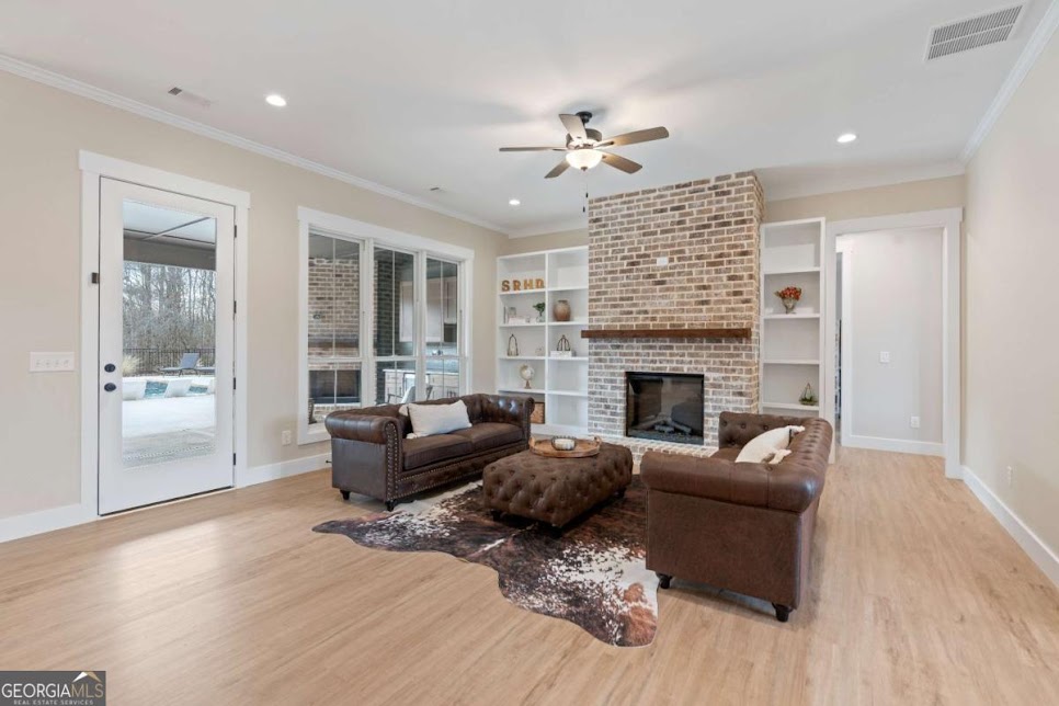 Carrollton, Georgia, 30116, United States, 5 Bedrooms Bedrooms, ,4 BathroomsBathrooms,Residential,For Sale,1909429