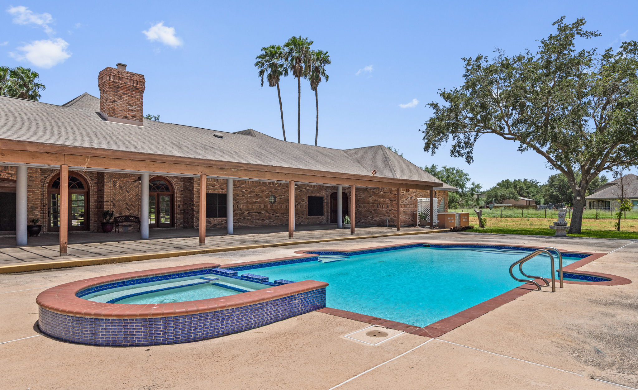 McAllen, Texas, 78504, United States, 7 Bedrooms Bedrooms, ,7 BathroomsBathrooms,Residential,For Sale,1916875