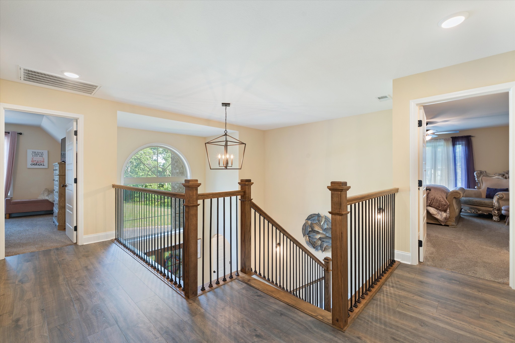 Clarksville, Tennessee, 37043, United States, 5 Bedrooms Bedrooms, ,5 BathroomsBathrooms,Residential,For Sale,1883067