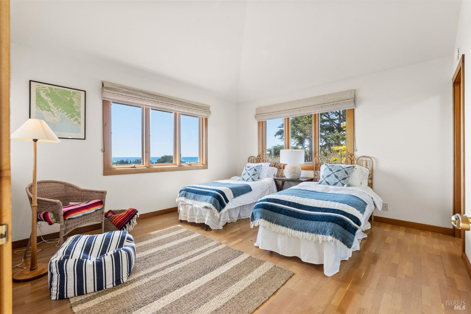 Bolinas, California, 94924, United States, 2 Bedrooms Bedrooms, ,3 BathroomsBathrooms,Residential,For Sale,1906337