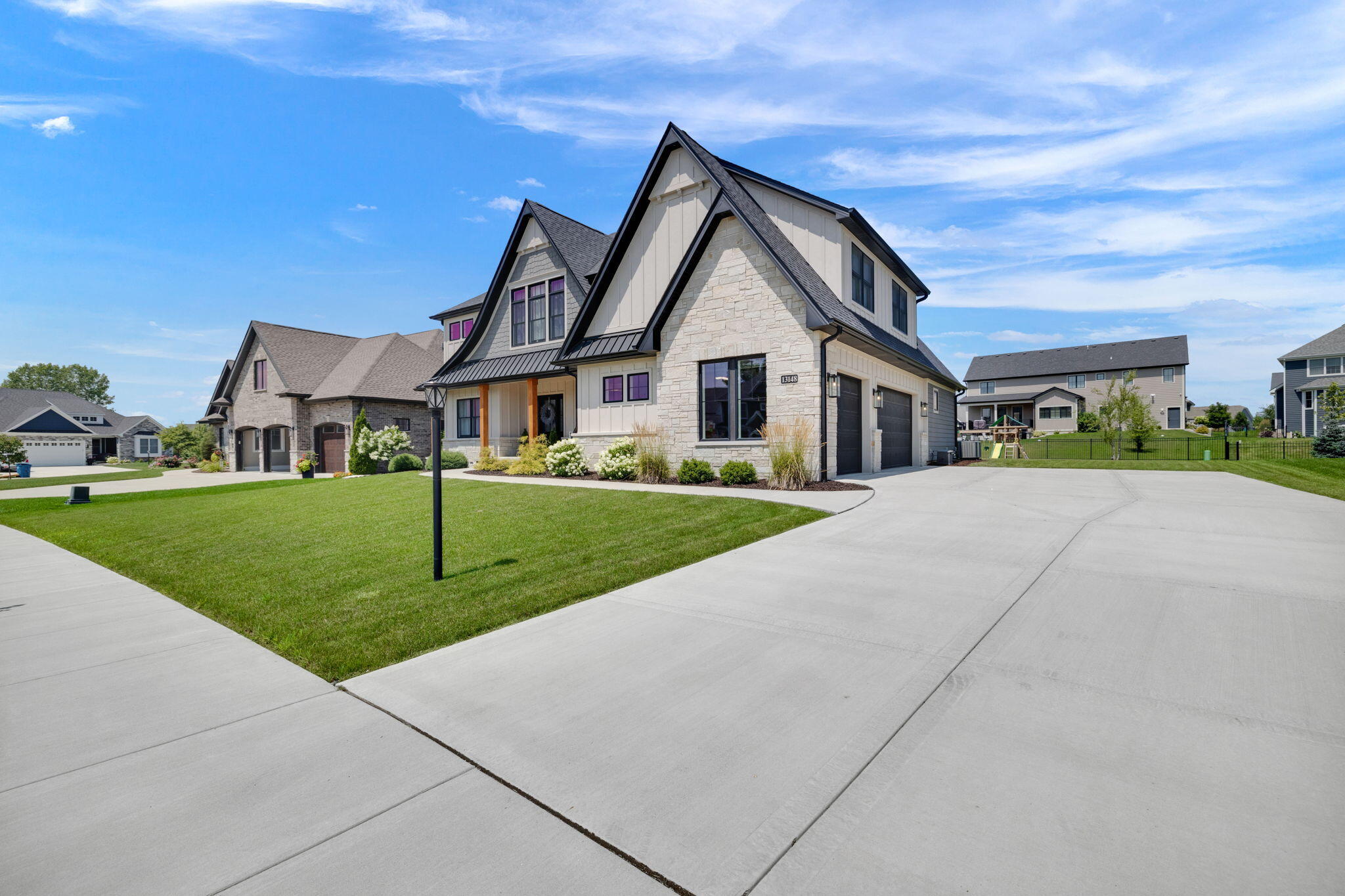 St. John, Indiana, 46373, United States, 5 Bedrooms Bedrooms, ,2 BathroomsBathrooms,Residential,For Sale,1898670