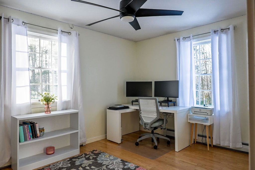 Sidney, Maine, 04330, United States, 3 Bedrooms Bedrooms, ,3 BathroomsBathrooms,Residential,For Sale,2007765