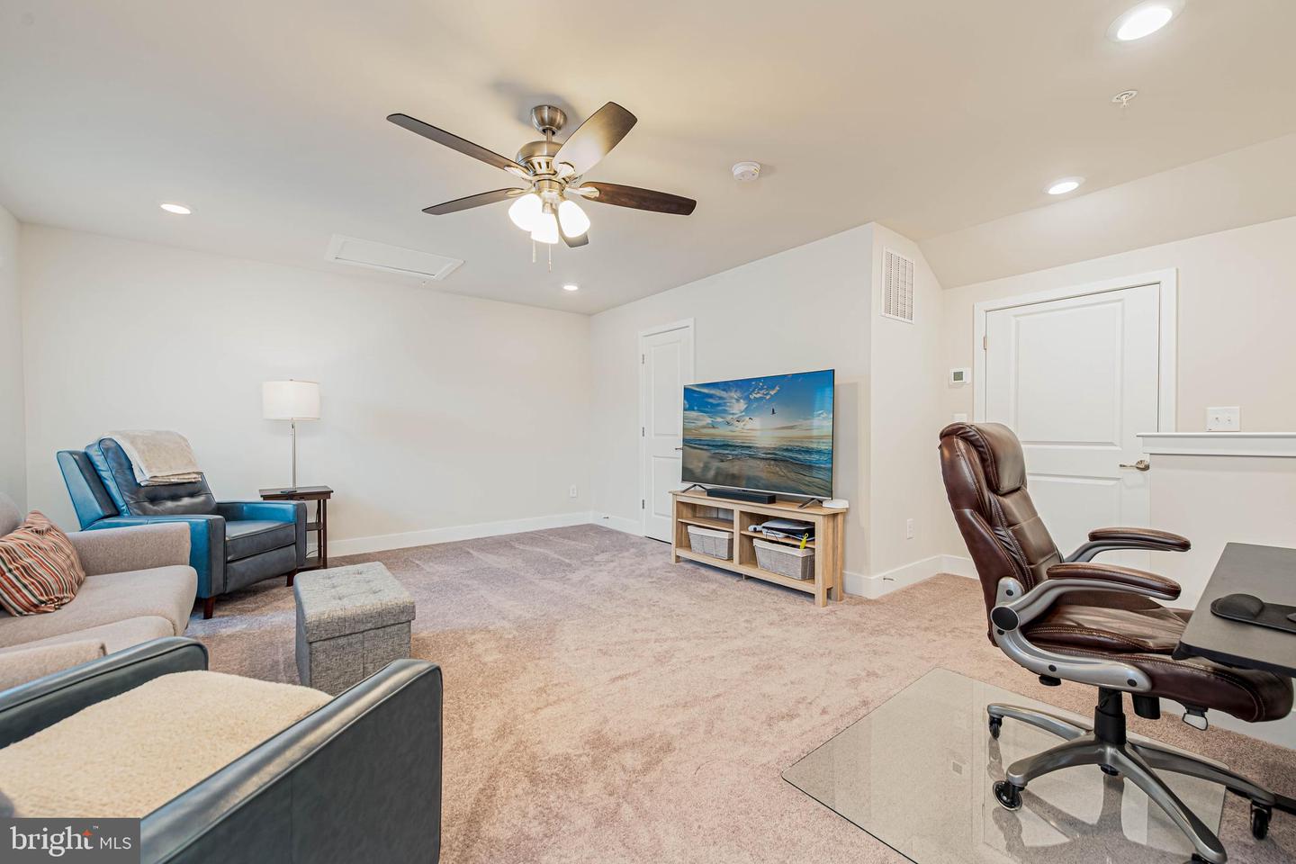 Berlin, Maryland, 21811, United States, 4 Bedrooms Bedrooms, ,5 BathroomsBathrooms,Residential,For Sale,1760244